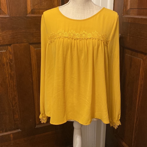 A New Day mustard yellow long sleeve blouse lace accent M - Picture 2 of 9